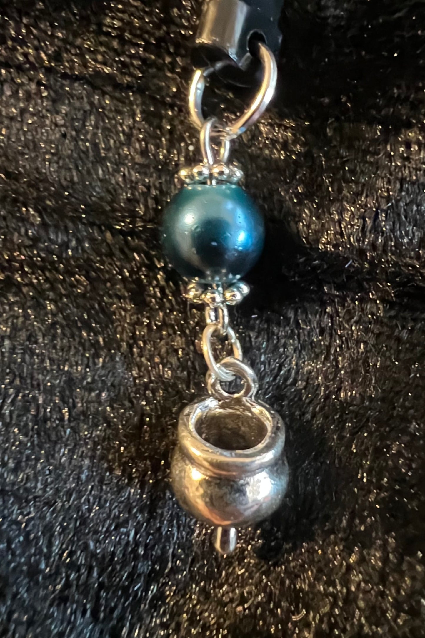 Charmed Phone Dust Plugs -Android Black